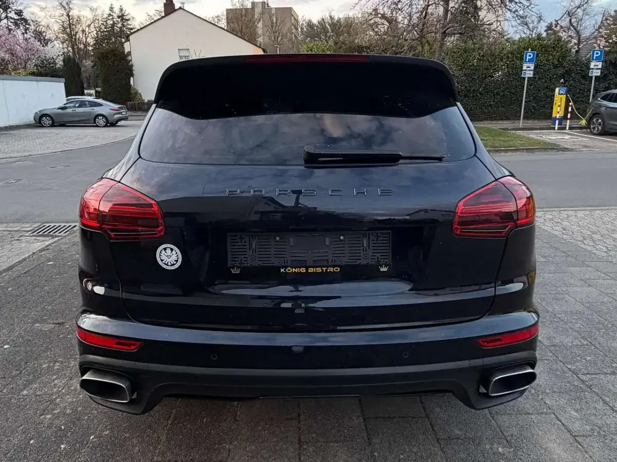 Gebraucht Porsche Cayenne 239 PS (175 kW) 2017 Schwarz SUV