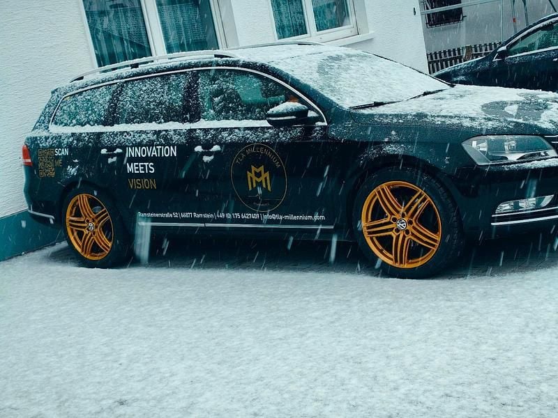 Grau Gebraucht 2011 VW Passat Kombi | 7.800 € (Fairer Preis) - Bild 1/4