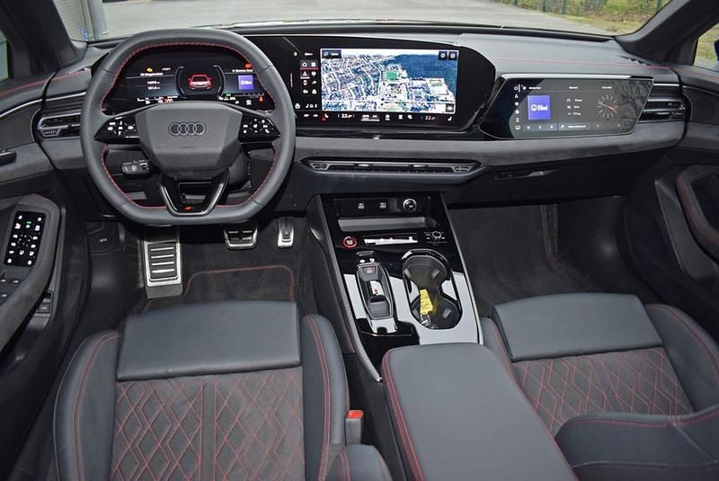 Gebraucht Audi A5 Ambiente 299 PS (219 kW) 2025 Daytonagrau perleffekt Kombi