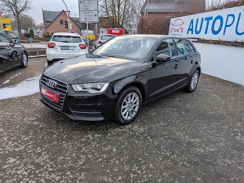 Gebraucht Audi A3 Sportback Attraction 110 PS (80 kW) 2016 Schwarz Kleinwagen