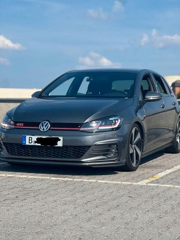 Grau Gebraucht 2019 VW Golf VII GTI Limousine | 23.500 € (Fairer Preis) - Bild 1/4