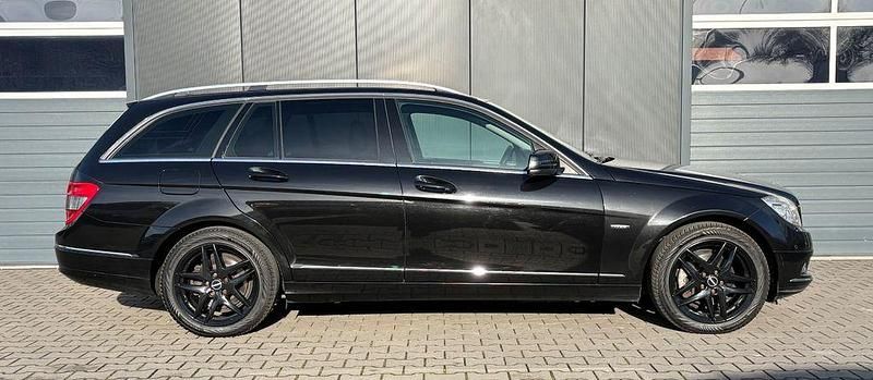 Gebraucht Mercedes C200 184 PS (135 kW) 2009 Schwarz Kombi