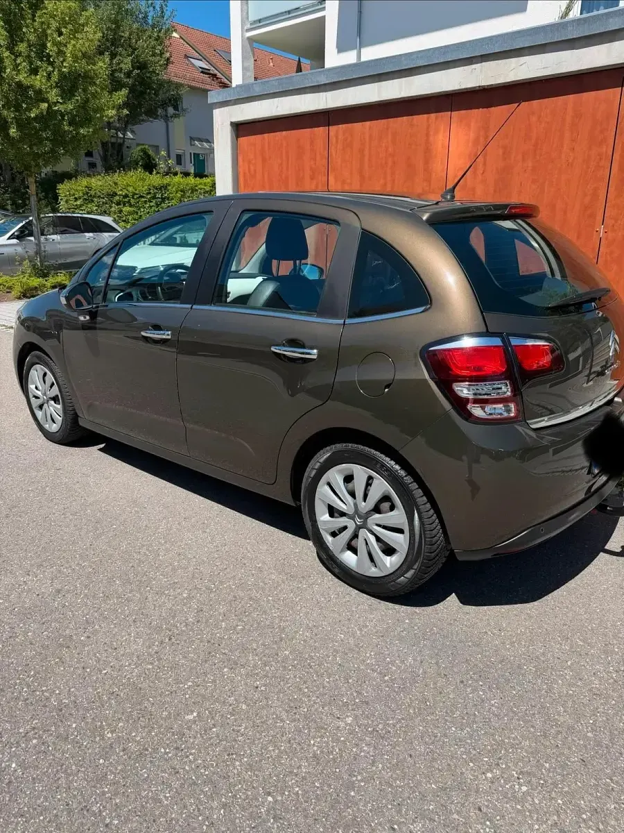 Gebraucht Citroën C3 82 PS (60 kW) 2013 Braun Limousine