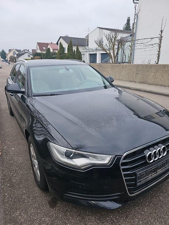 Gebraucht Audi A6 Sport 179 PS (131 kW) 2012 Schwarz Kombi