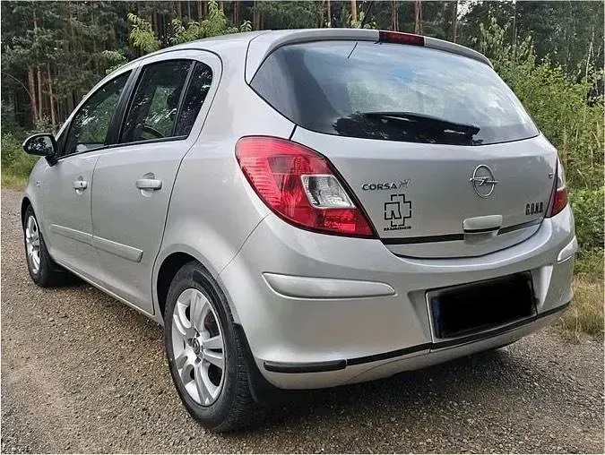Gebraucht Opel Corsa 80 PS (58 kW) 2008 Silber Kleinwagen