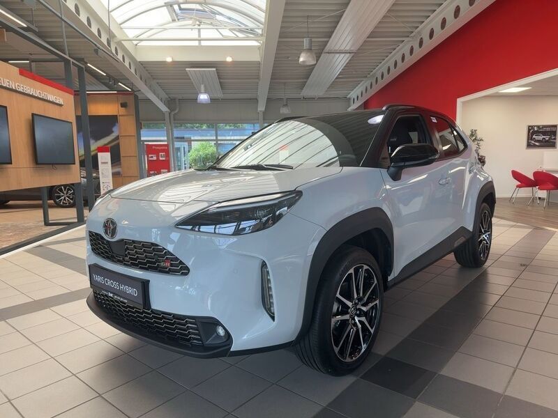 Dynamicgrey metalli (grau) Neu 2024 Toyota Yaris Kleinwagen | 36.890 € - Bild 1/4