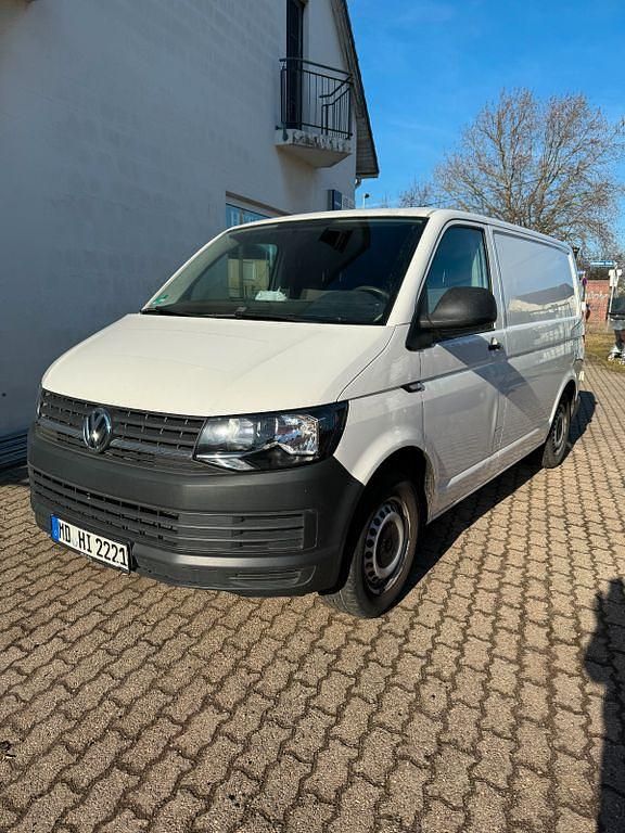 Gebraucht VW T6 84 PS (61 kW) 2018 Weiß Van