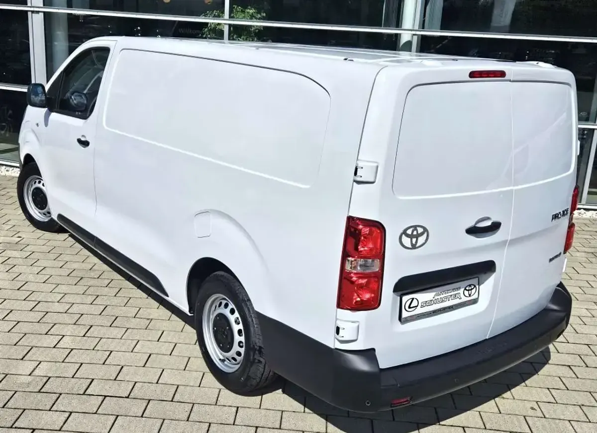 Neu Toyota Proace 100 kW (136 PS) 2026 Weiß Van / Kleinbus