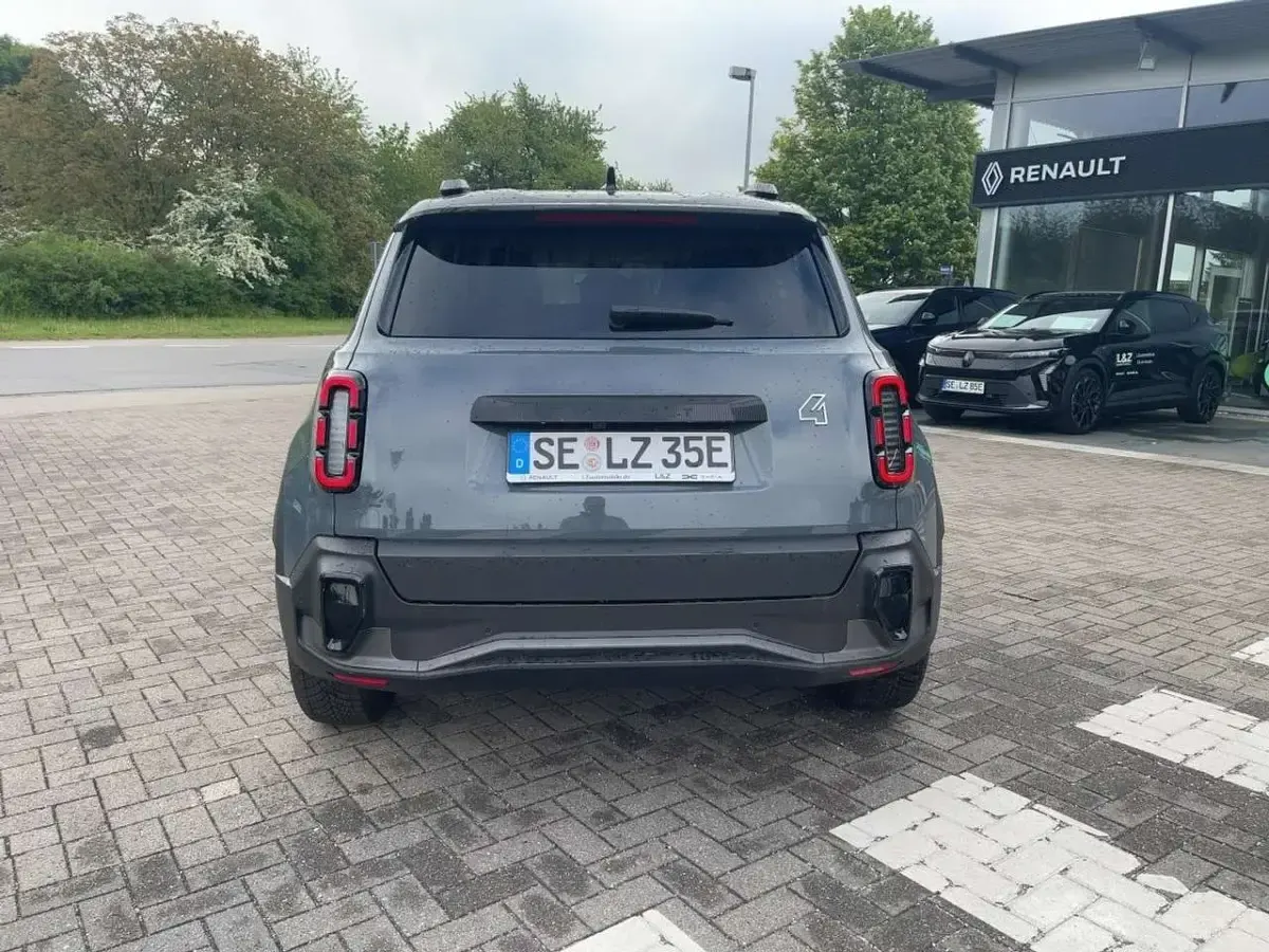 Gebraucht Renault R4 Komfort 77 kW (106 PS) 2026 Schiefergrau mit schwarz Limousine