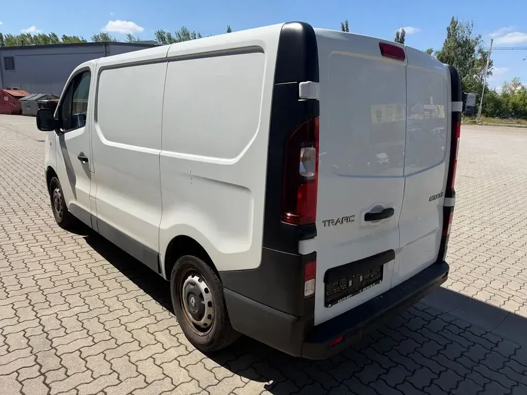 Gebraucht Renault Trafic Komfort 95 PS (69 kW) 2018 Weiß Van / Kleinbus