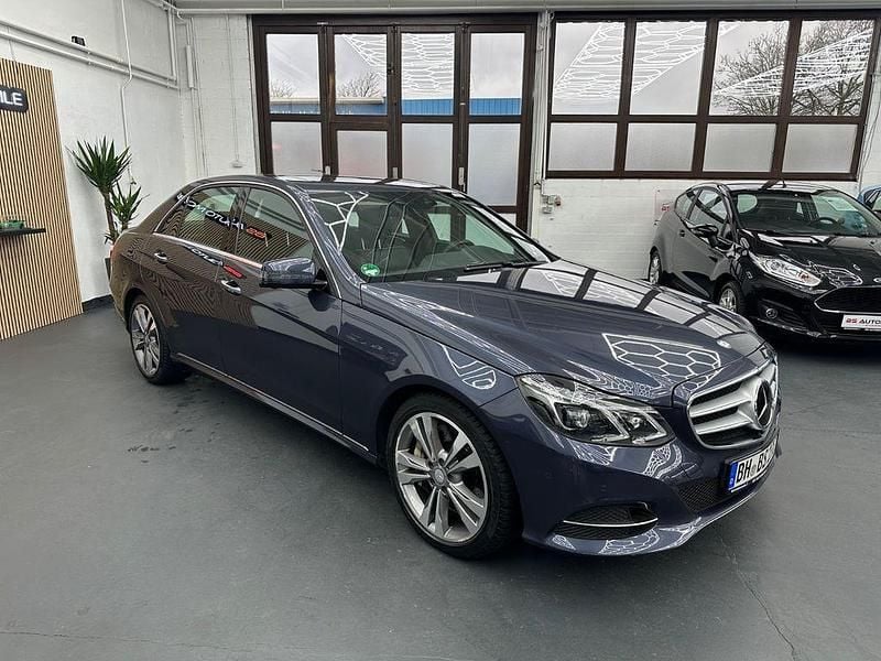 Gebraucht Mercedes E500 408 PS (300 kW) 2014 Blau Limousine