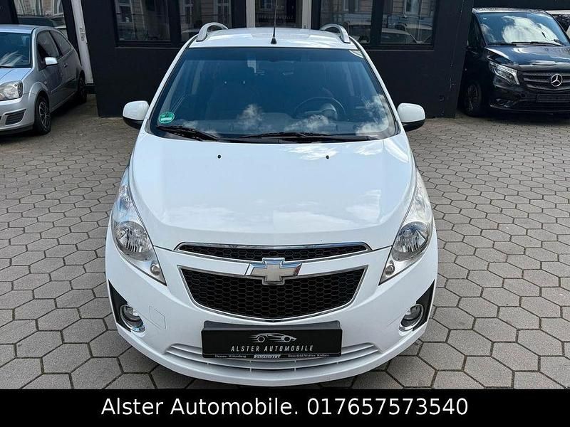 Gebraucht Chevrolet Spark 82 PS (60 kW) 2011 Weiß Kleinwagen