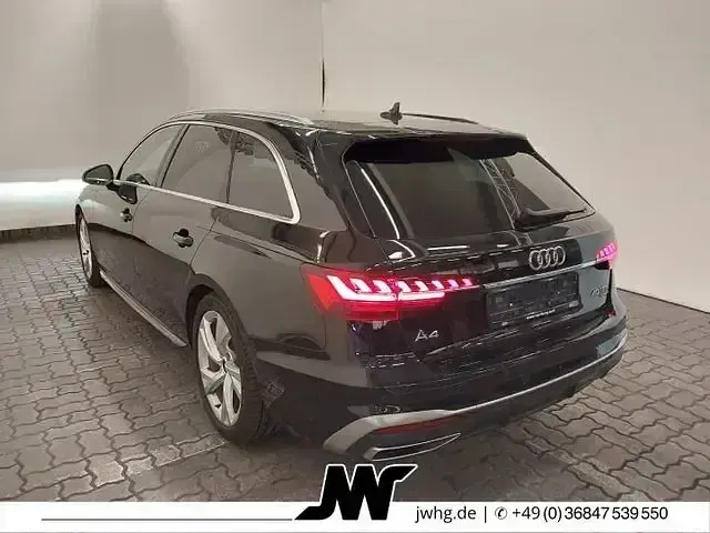 Gebraucht Audi A4 S-Line 204 PS (150 kW) 2024 Mythosschwarz metallic Kombi