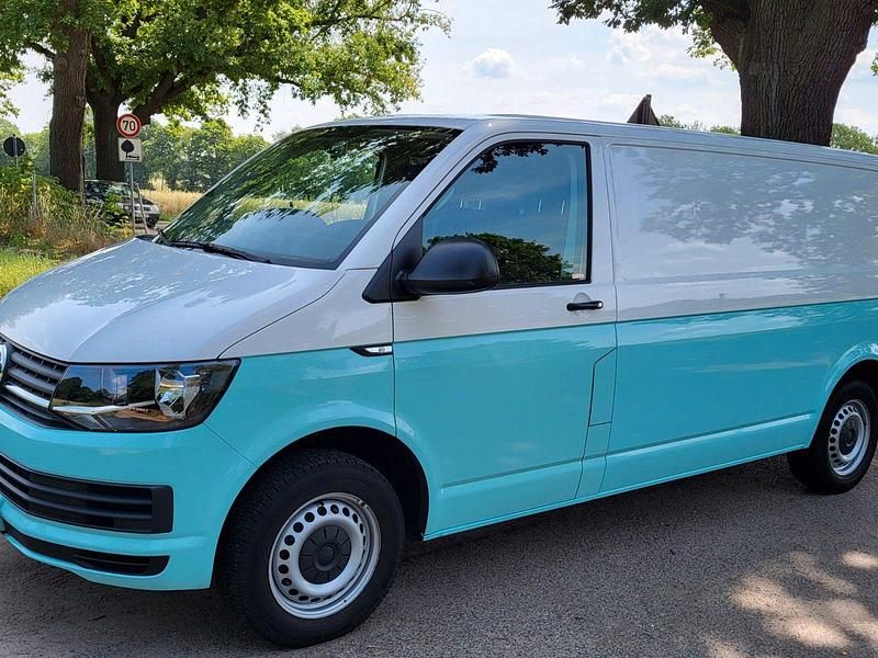 Weiß Gebraucht 2018 VW T6 Van | 24.800 € - Bild 1/4