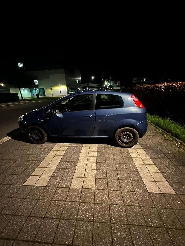 Gebraucht Fiat Punto Active 77 PS (56 kW) 2007 Blau Kleinwagen