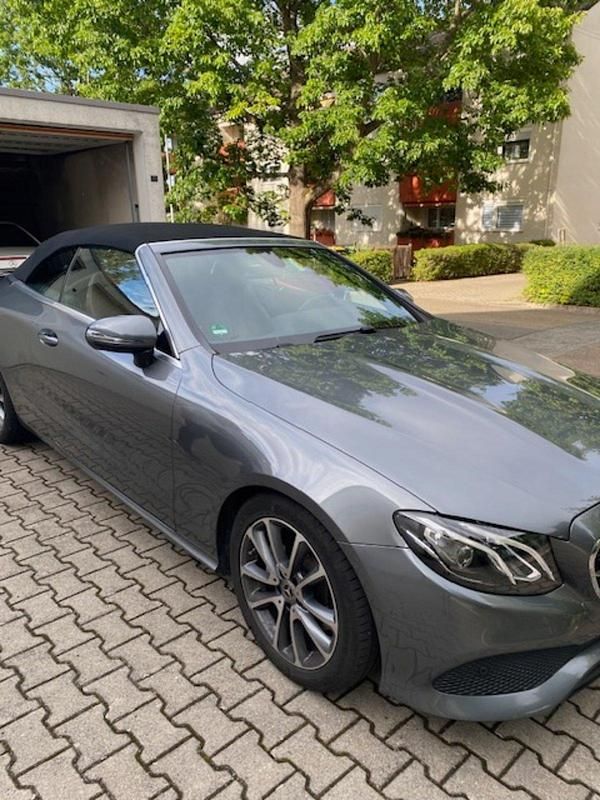 Gebraucht Mercedes E220 194 PS (142 kW) 2020 Grau Cabrio