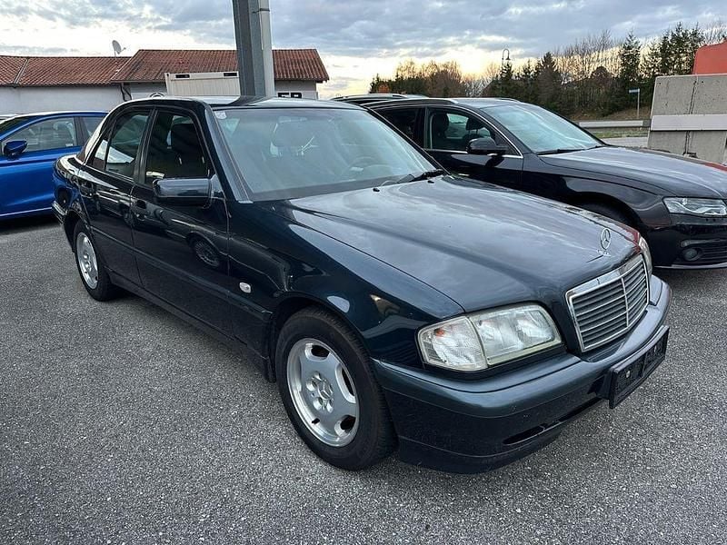 Blau Gebraucht 1999 Mercedes C220 Classic Limousine | 2.400 € (Superpreis) - Bild 1/4