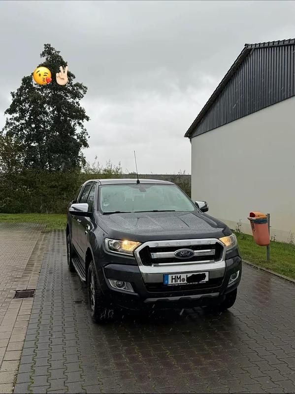 Blau Gebraucht 2017 Ford Ranger Limited Abholung | 16.299 € - Bild 1/4