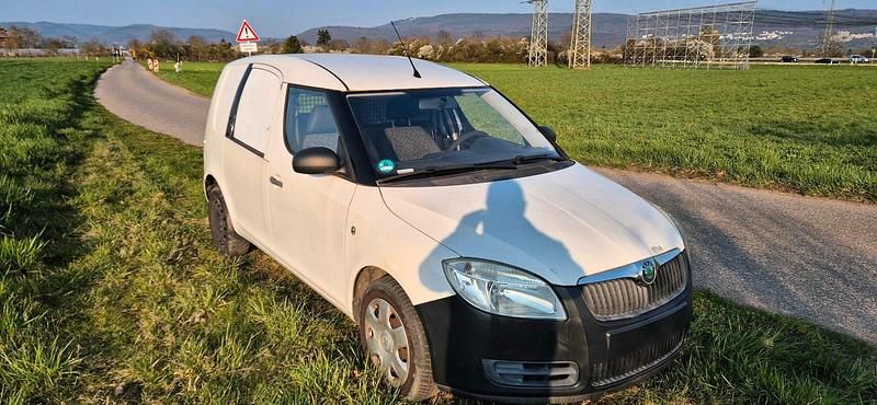 Gebraucht Skoda Roomster 68 PS (50 kW) 2007 Weiß Van / Kleinbus