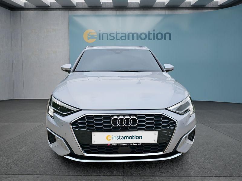 Gebraucht Audi A3 110 PS (80 kW) 2024 Silber Limousine