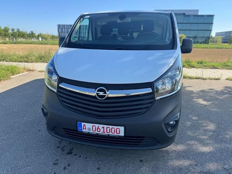 Weiß Gebraucht 2019 Opel Vivaro Van | 10.350 € (Superpreis) - Bild 1/4