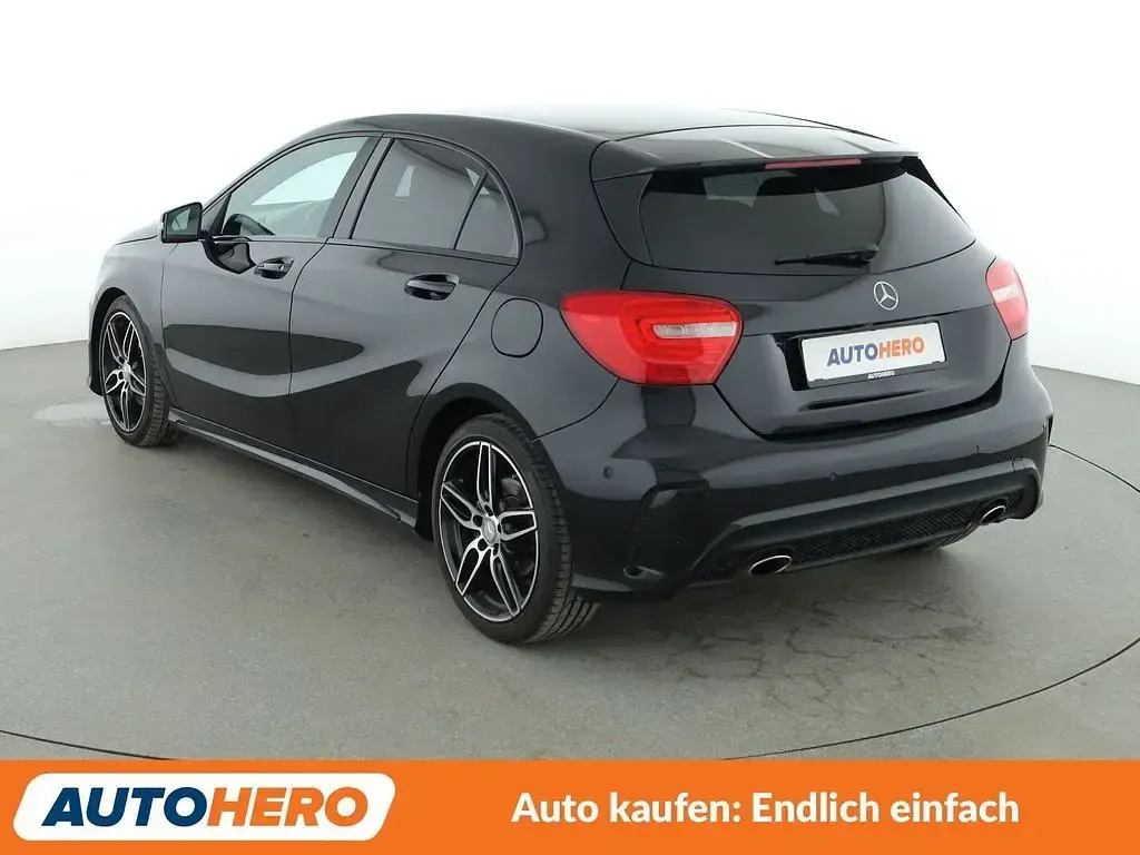 Gebraucht Mercedes A200 AMG 156 PS (114 kW) 2015 Schwarz Kleinwagen