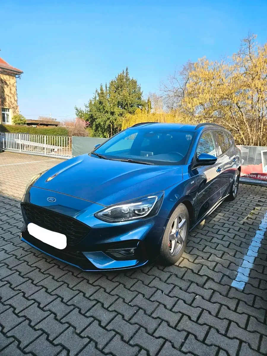 Gebraucht Ford Focus ST-Line 150 PS (110 kW) 2026 Blau Kombi