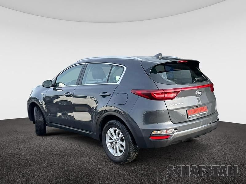 Gebraucht Kia Sportage 132 PS (97 kW) 2022 (unbekannt) ((h8g) pentametal met.) SUV