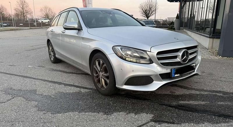 Second-hand Mercedes C220 170 CP (125 kW) 2015 Argintiu Break