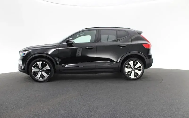 Gebraucht Volvo EX40 Core 175 kW (238 PS) 2023 Schwarz SUV