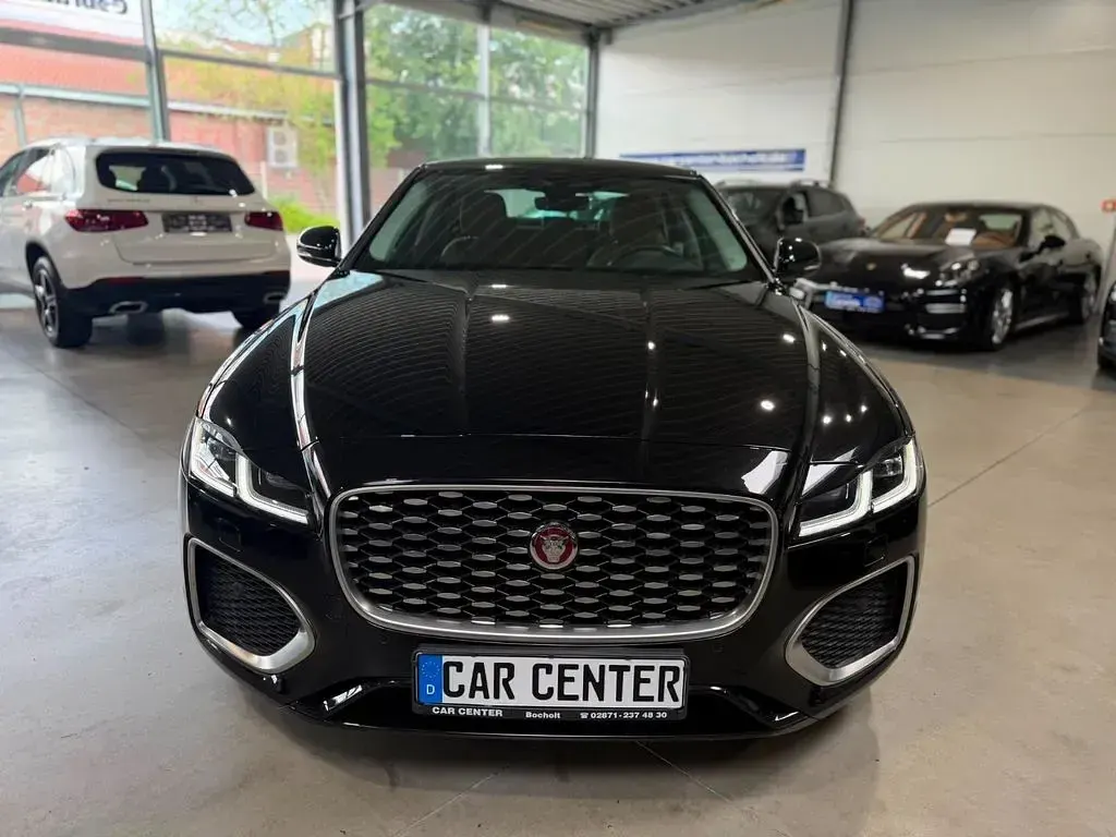 Gebraucht Jaguar XF SE 250 PS (183 kW) 2021 Schwarz Limousine
