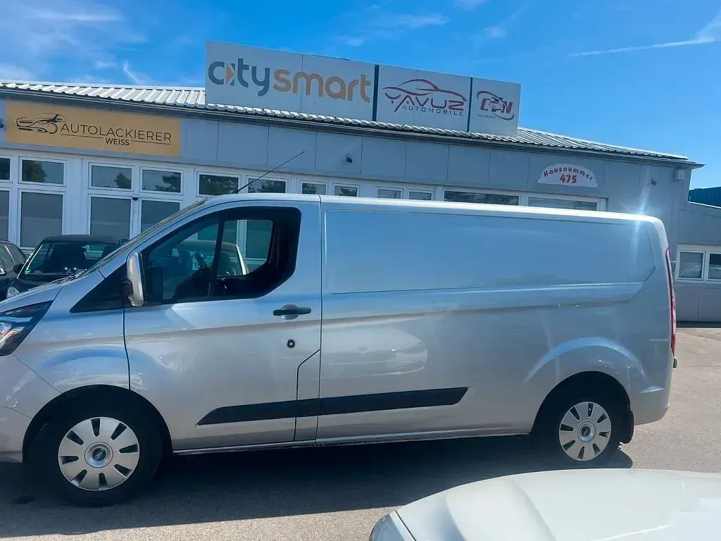 Gebraucht Ford Transit Custom 170 PS (125 kW) 2020 Silber Limousine