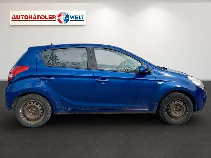 Gebraucht Hyundai i20 Comfort 77 PS (56 kW) 2010 Blau Kleinwagen