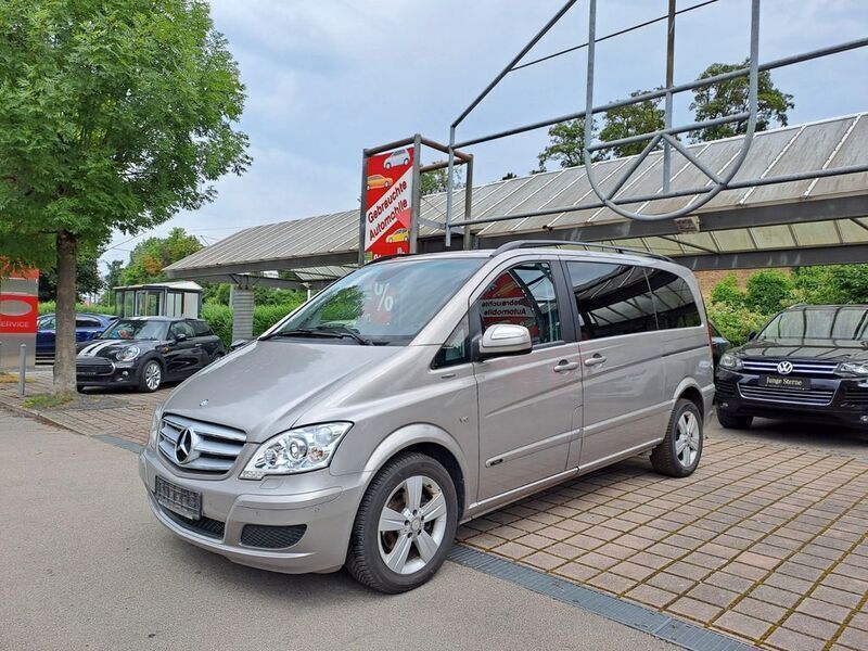 Silber Gebraucht 2012 Mercedes Viano Edition Van / Kleinbus | 10.950 € - Bild 1/4