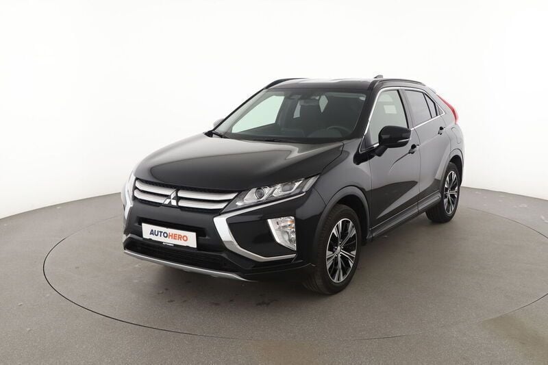 Schwarz Gebraucht 2019 Mitsubishi Eclipse Cross Active SUV | 16.260 € (Fairer Preis) - Bild 1/4