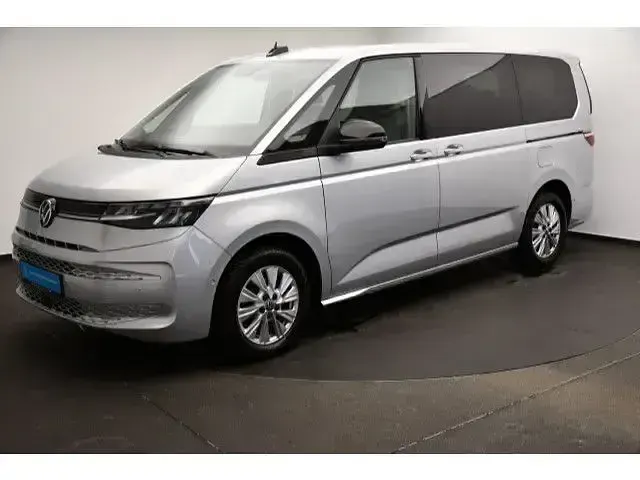 Usata VW Multivan Life 150 CV (110 kW) 2024 Andere Monovolume