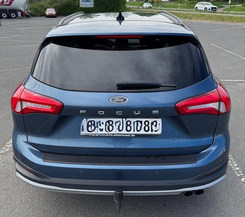 Second-hand Ford Focus Active 150 CP (110 kW) 2019 Albastru Berlinǎ