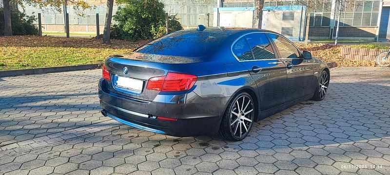 Schwarz Gebraucht 2010 BMW 530 Limousine | 6.999 € (Guter Preis) - Bild 1/4