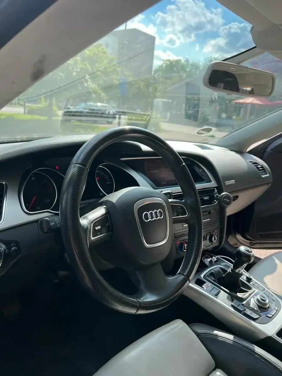 Gebraucht Audi A5 179 PS (131 kW) 2010 Schwarz Coupé