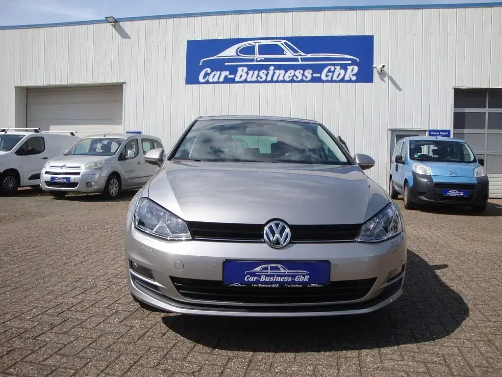 Gebraucht VW Golf VII Comfortline 105 PS (77 kW) 2013 Grau Limousine