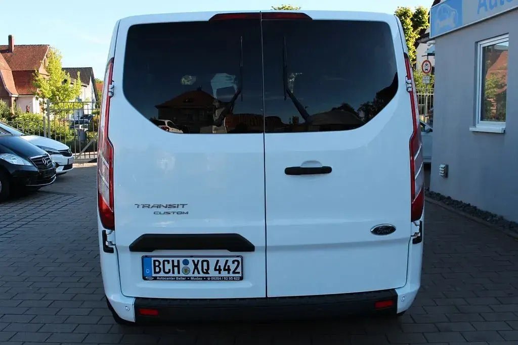 Gebraucht Ford Transit Trend 131 PS (96 kW) 2019 Weiß Kombi