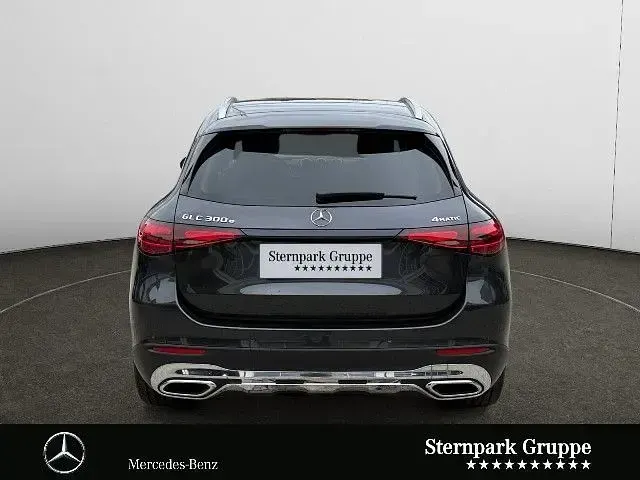 Gebraucht Mercedes GLC300e 313 PS (230 kW) 2024 SUV