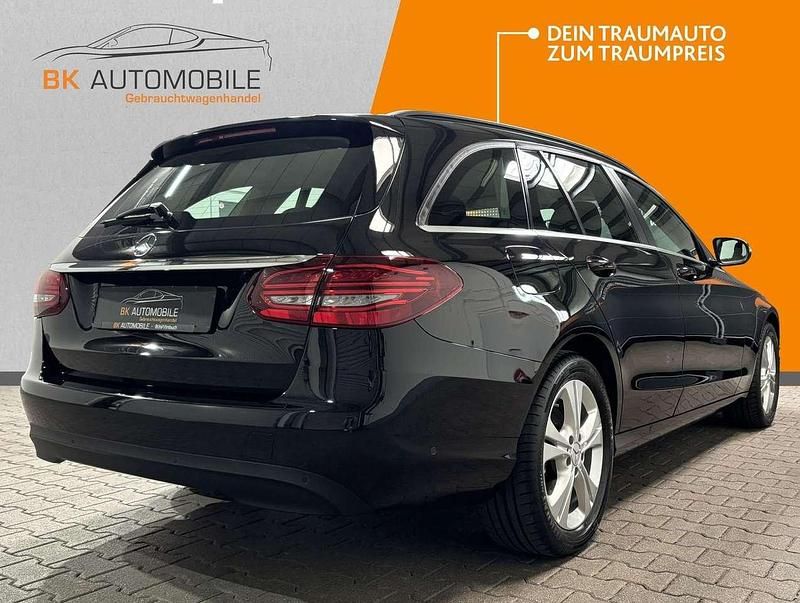 Gebraucht Mercedes C220 194 PS (142 kW) 2018 Obsidianschwarz Kombi