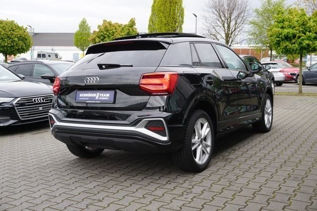 Gebraucht Audi Q2 S-Line 150 PS (110 kW) 2023 Mythosschwarz metallic SUV