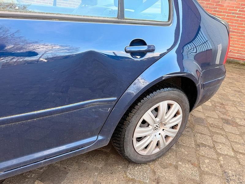 Gebraucht VW Bora 1999 Blau Limousine