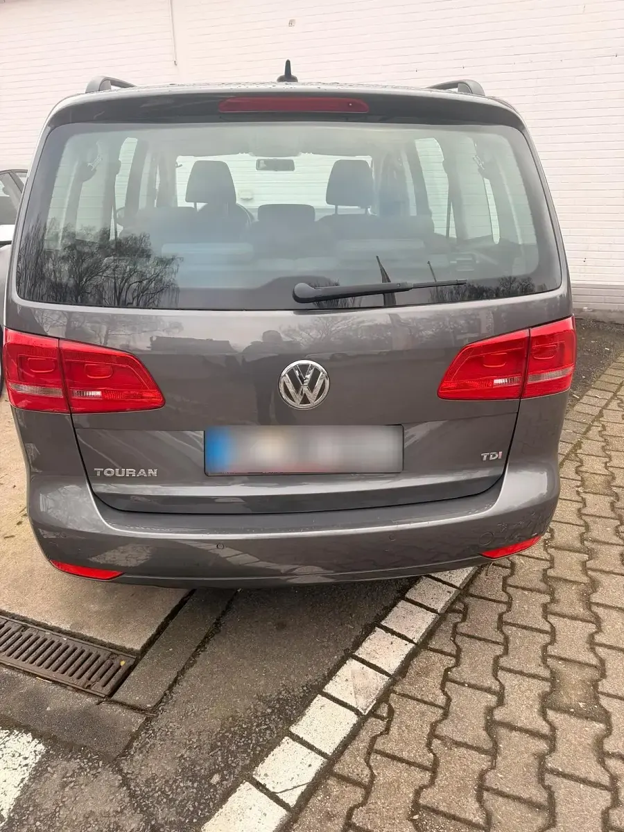 Gebraucht VW Touran 105 PS (77 kW) 2012 Grau Van / Kleinbus