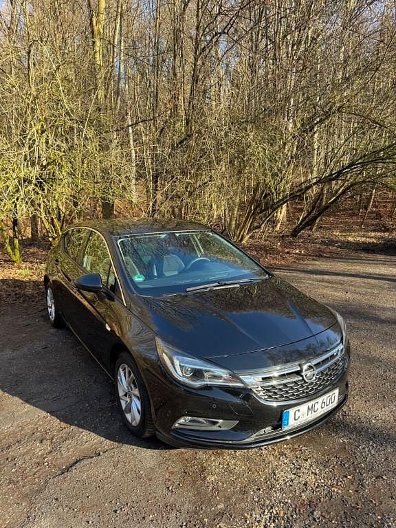 Gebraucht Opel Astra 125 PS (91 kW) 2019 Schwarz Limousine