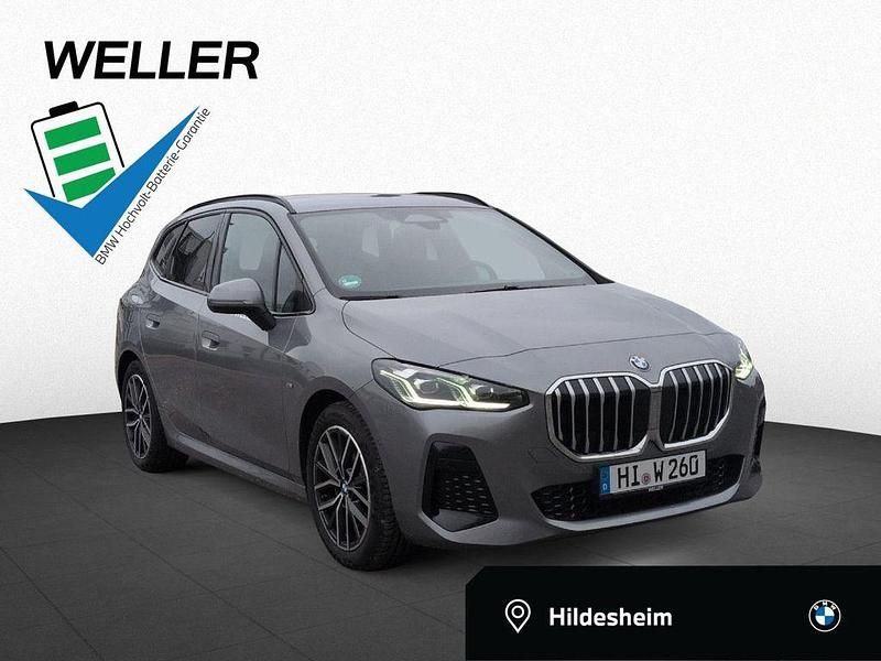 Gebraucht BMW 223 Active Tourer M Sport 197 PS (144 kW) 2025 Skyscraper grau (grau) Van / Kleinbus