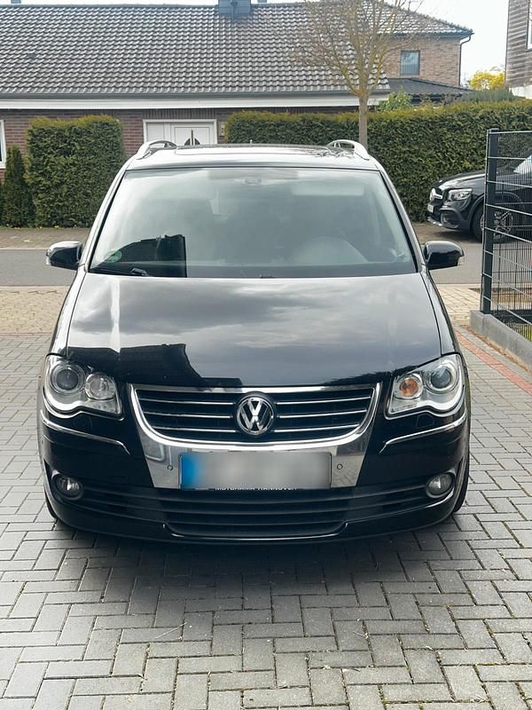 Gebraucht VW Touran 140 PS (102 kW) 2008 Schwarz Van / Kleinbus