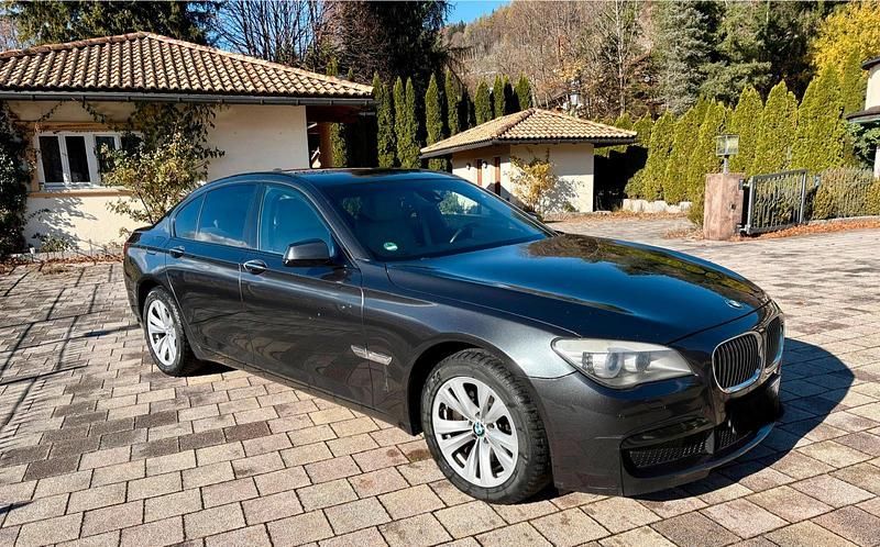 Schwarz Gebraucht 2011 BMW 730 Limousine | 7.499 € (Guter Preis) - Bild 1/4